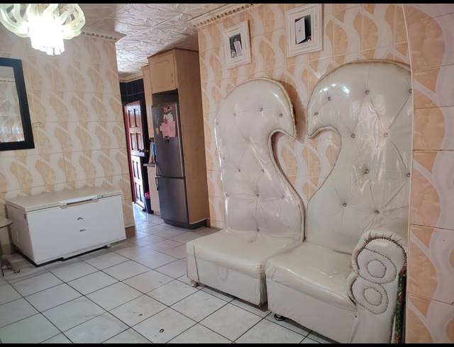 3 BEDROOM HOUSE FOR SALE IN GEELHOUTPARK